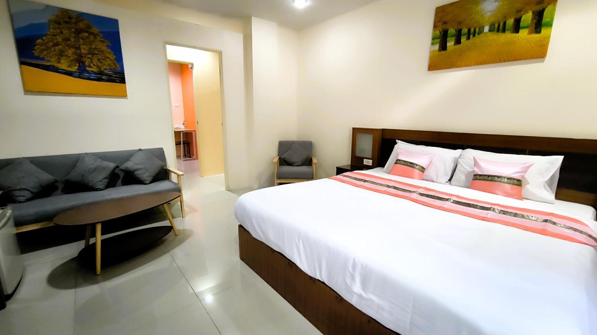 Lucky Buako Hotel Patong Esterno foto